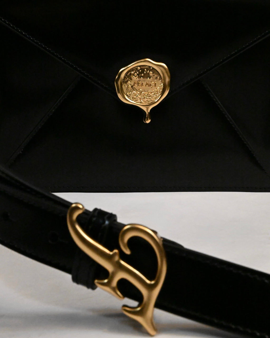 Seal 22